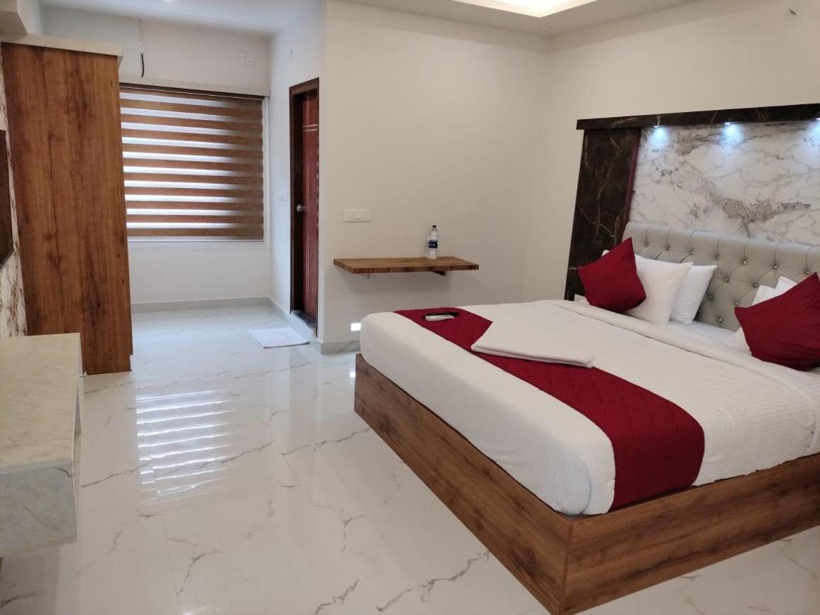 Mayuri Residency Hotel Attibele Экстерьер фото